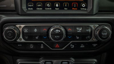 2022 Jeep Wrangler Unlimited Sahara 4x4