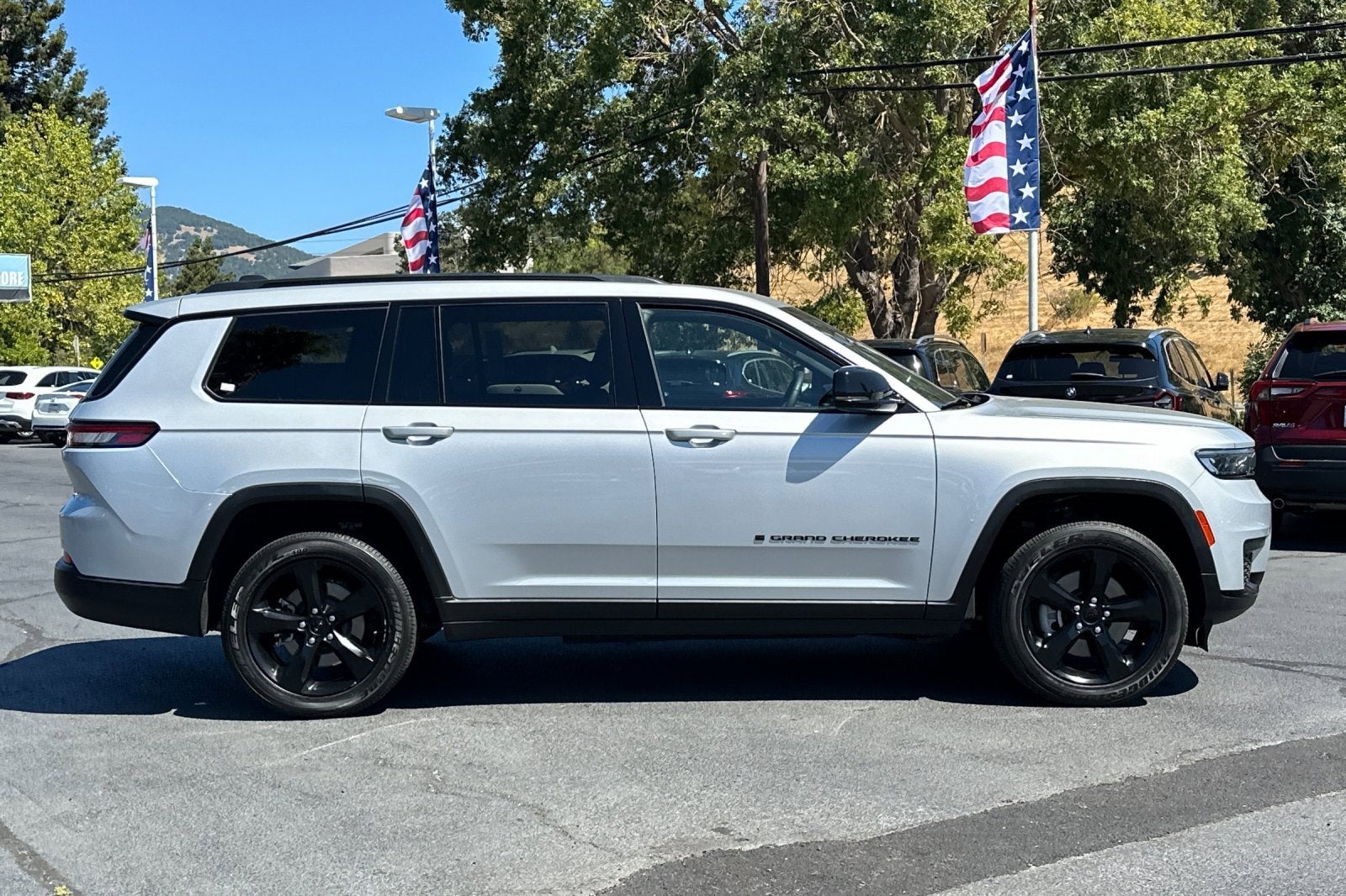 2023 Jeep Grand Cherokee L Altitude 4x4