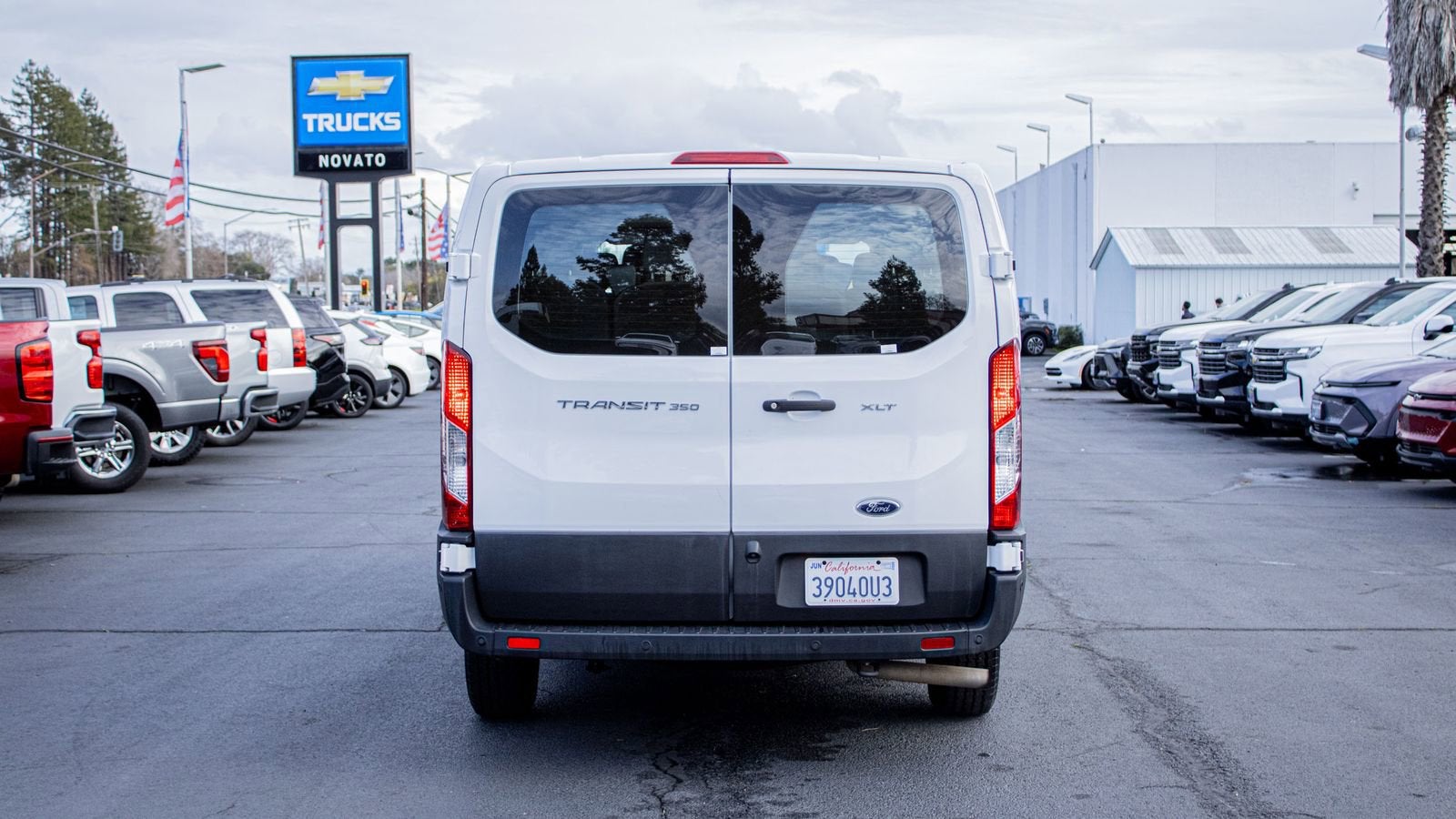 2023 Ford Transit Passenger Wagon XL