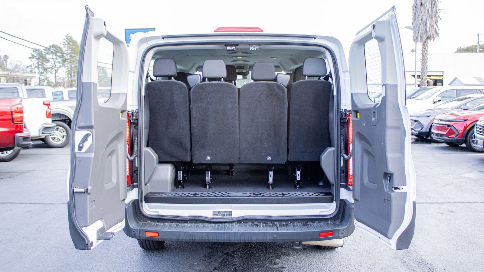 2023 Ford Transit Passenger Wagon XL