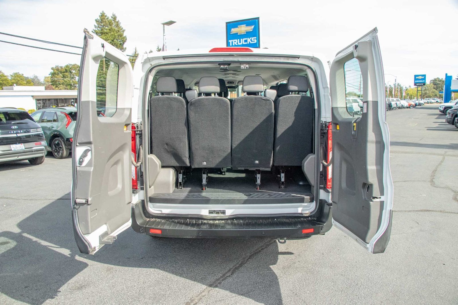 2023 Ford Transit Passenger Wagon XL