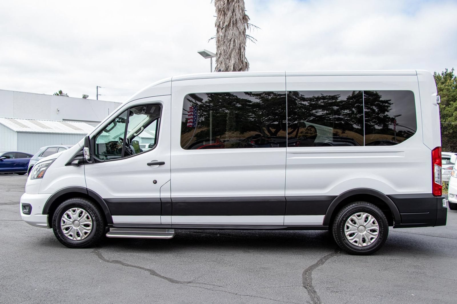 2023 Ford Transit Passenger Wagon XL