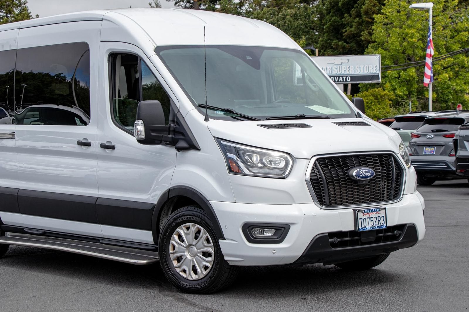 2023 Ford Transit Passenger Wagon XL