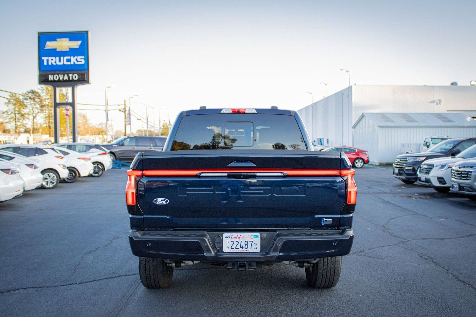 2024 Ford F-150 Lightning LARIAT