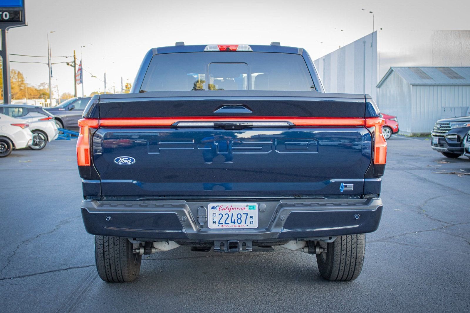 2024 Ford F-150 Lightning LARIAT