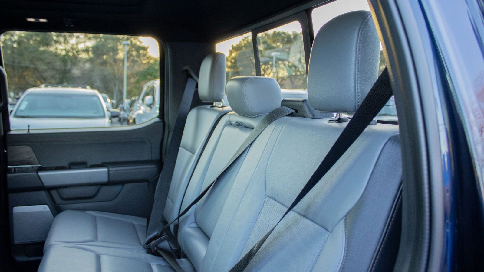 2024 Ford F-150 Lightning LARIAT