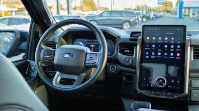 2024 Ford F-150 Lightning LARIAT