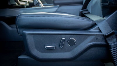 2024 Ford F-150 Lightning LARIAT