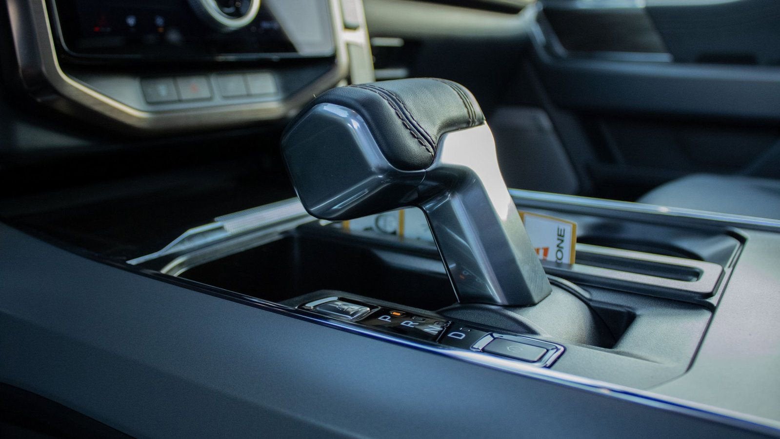 2024 Ford F-150 Lightning LARIAT