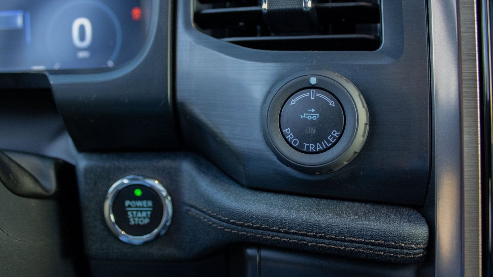 2024 Ford F-150 Lightning LARIAT