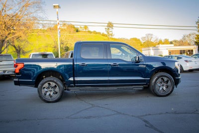 2024 Ford F-150 Lightning LARIAT