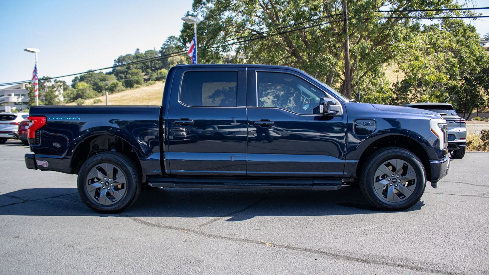 2023 Ford F-150 Lightning LARIAT