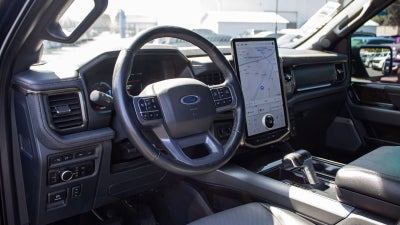 2023 Ford F-150 Lightning LARIAT