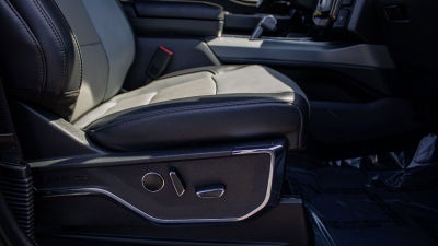 2023 Ford F-150 Lightning LARIAT