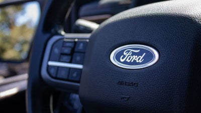 2023 Ford F-150 Lightning LARIAT