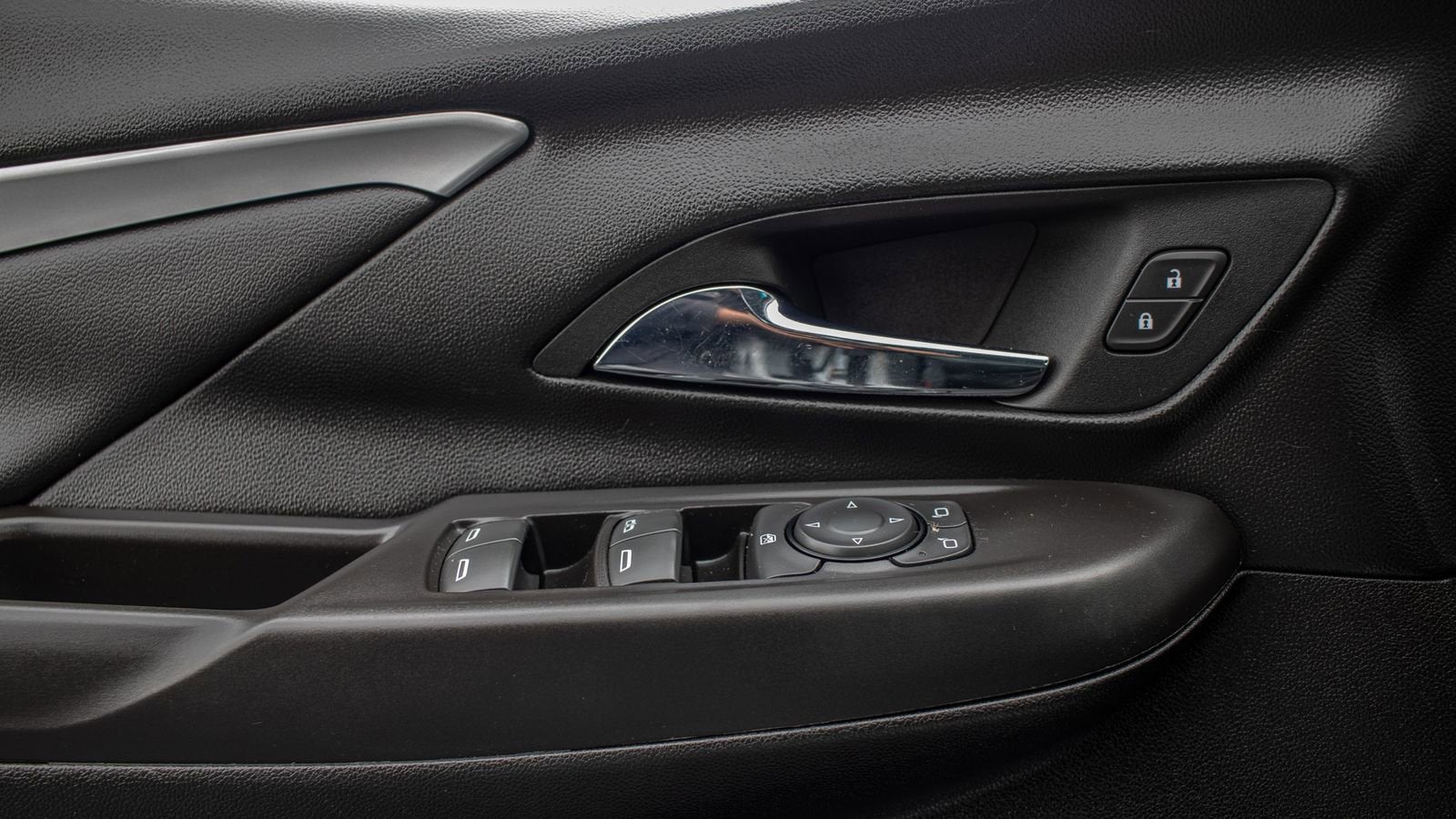 2023 Chevrolet Bolt EV 2LT