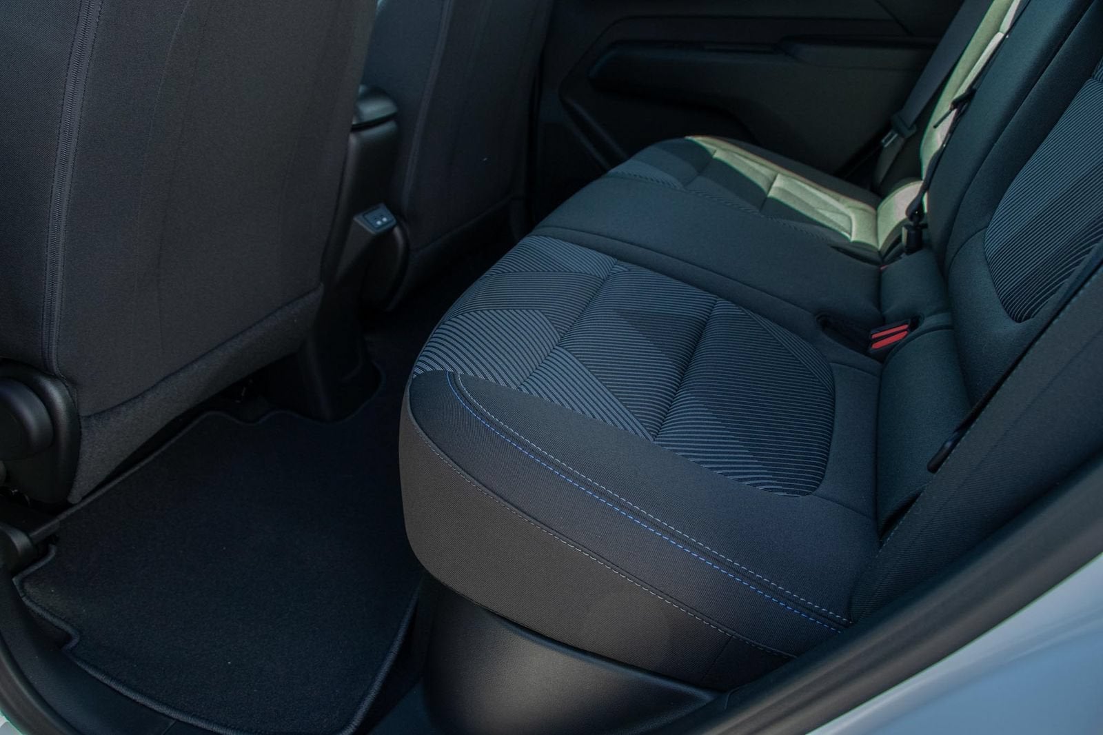 2027 Chevrolet Bolt LT - Photo 27