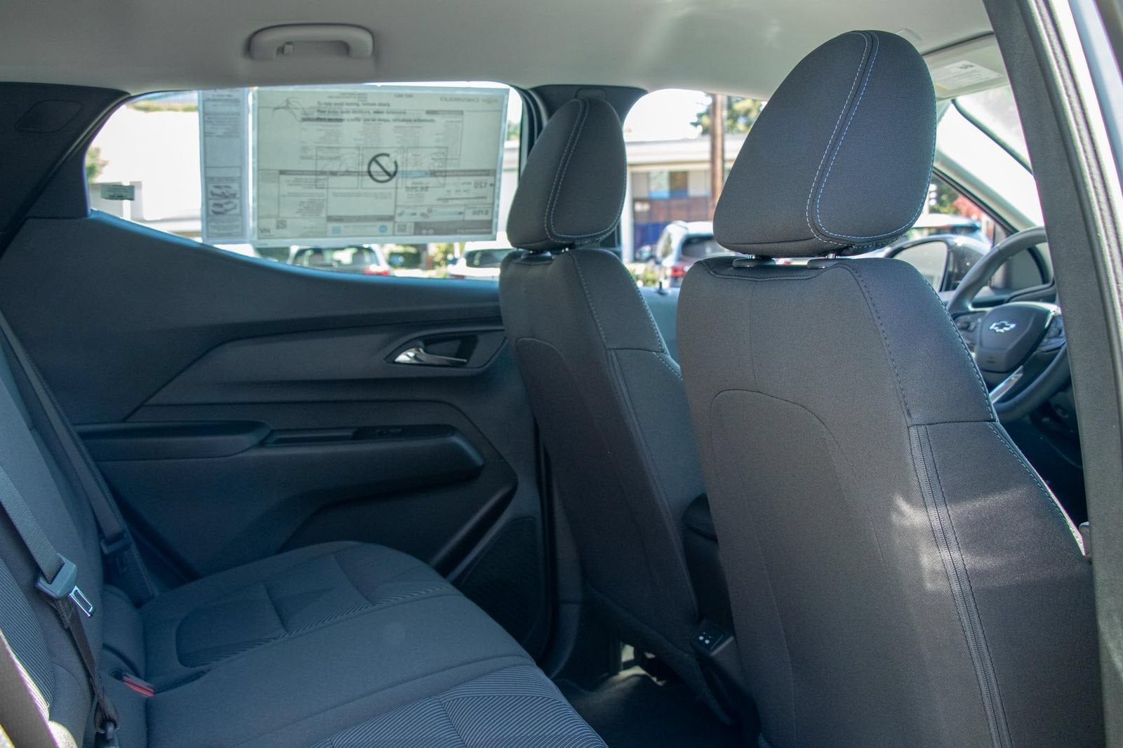 2027 Chevrolet Bolt LT - Photo 30