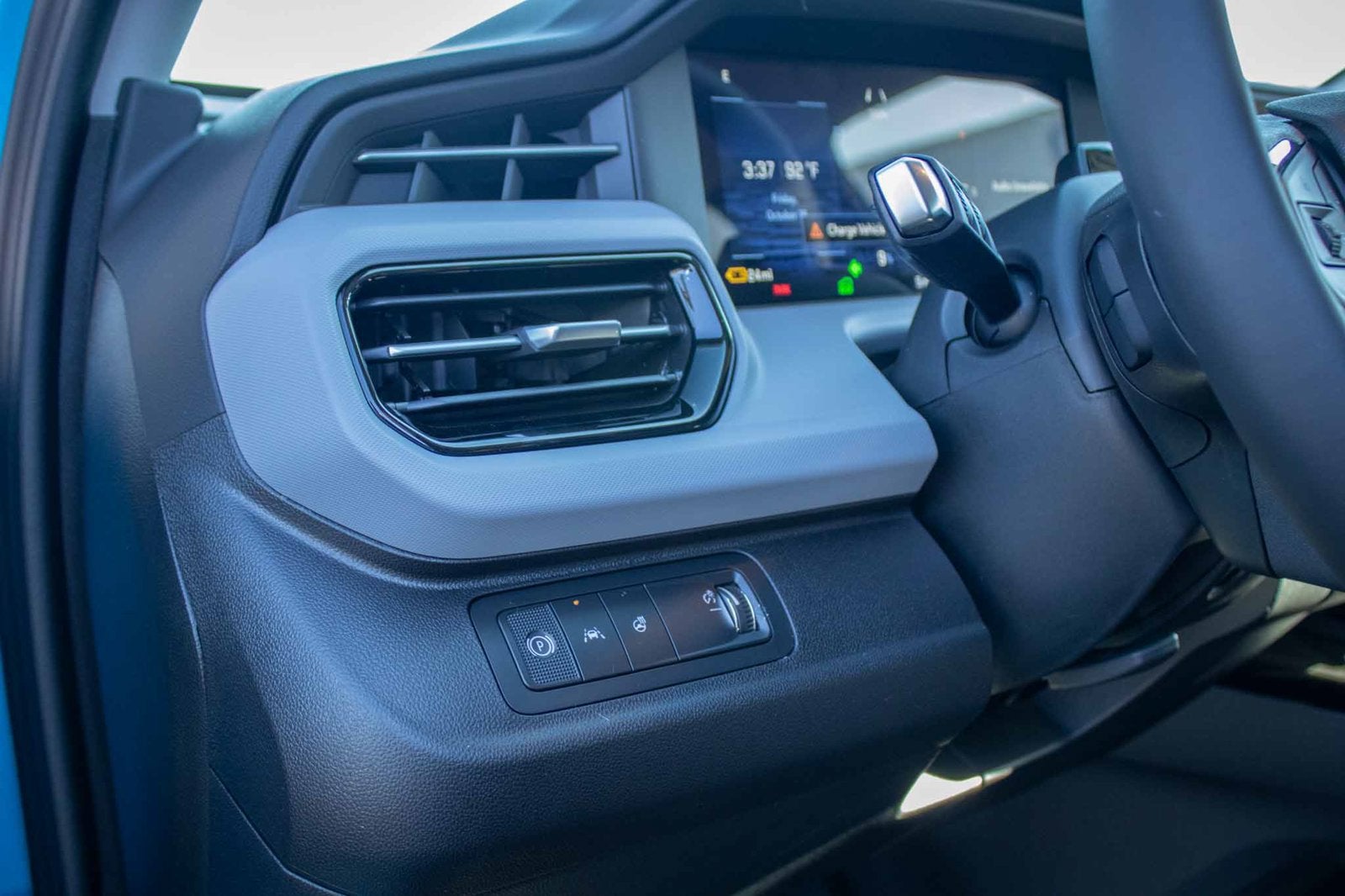 2027 Chevrolet Bolt LT - Photo 18