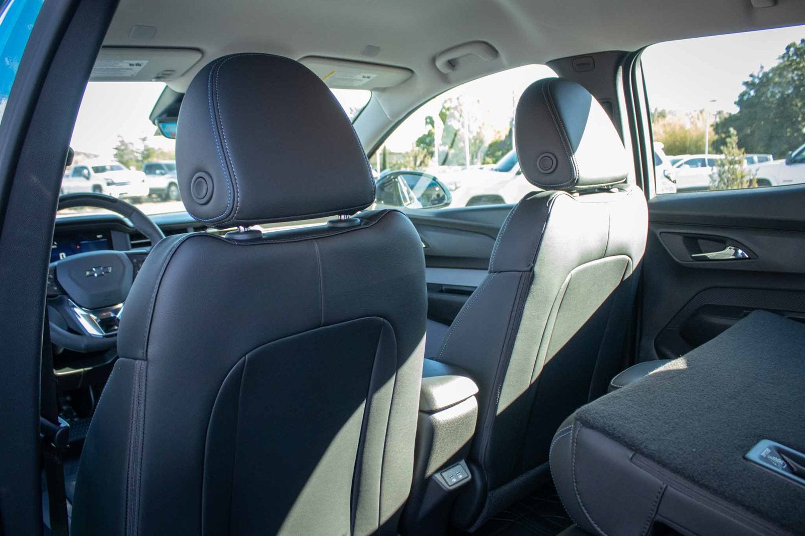 2027 Chevrolet Bolt LT - Photo 20