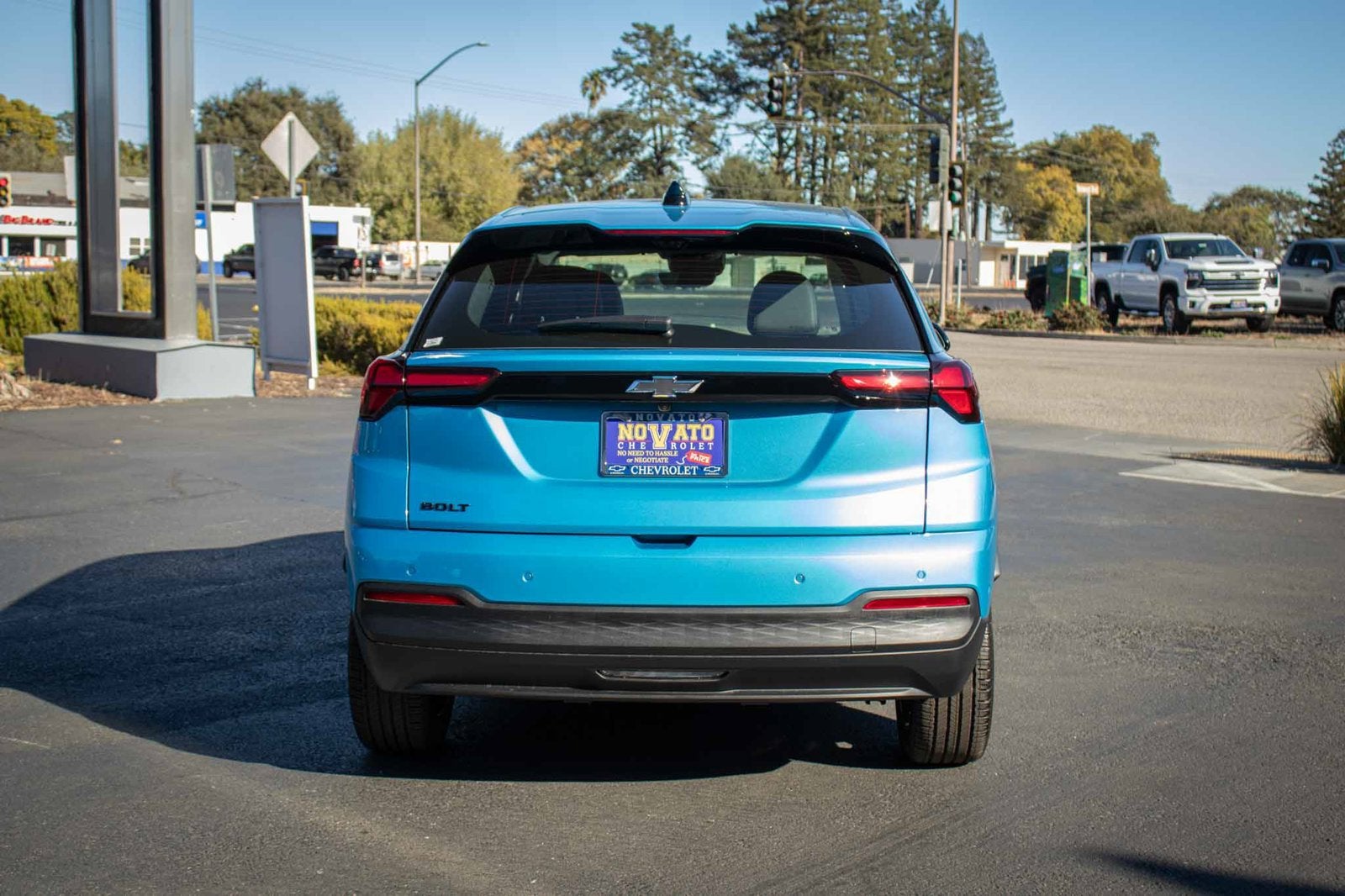 2027 Chevrolet Bolt LT - Photo 8