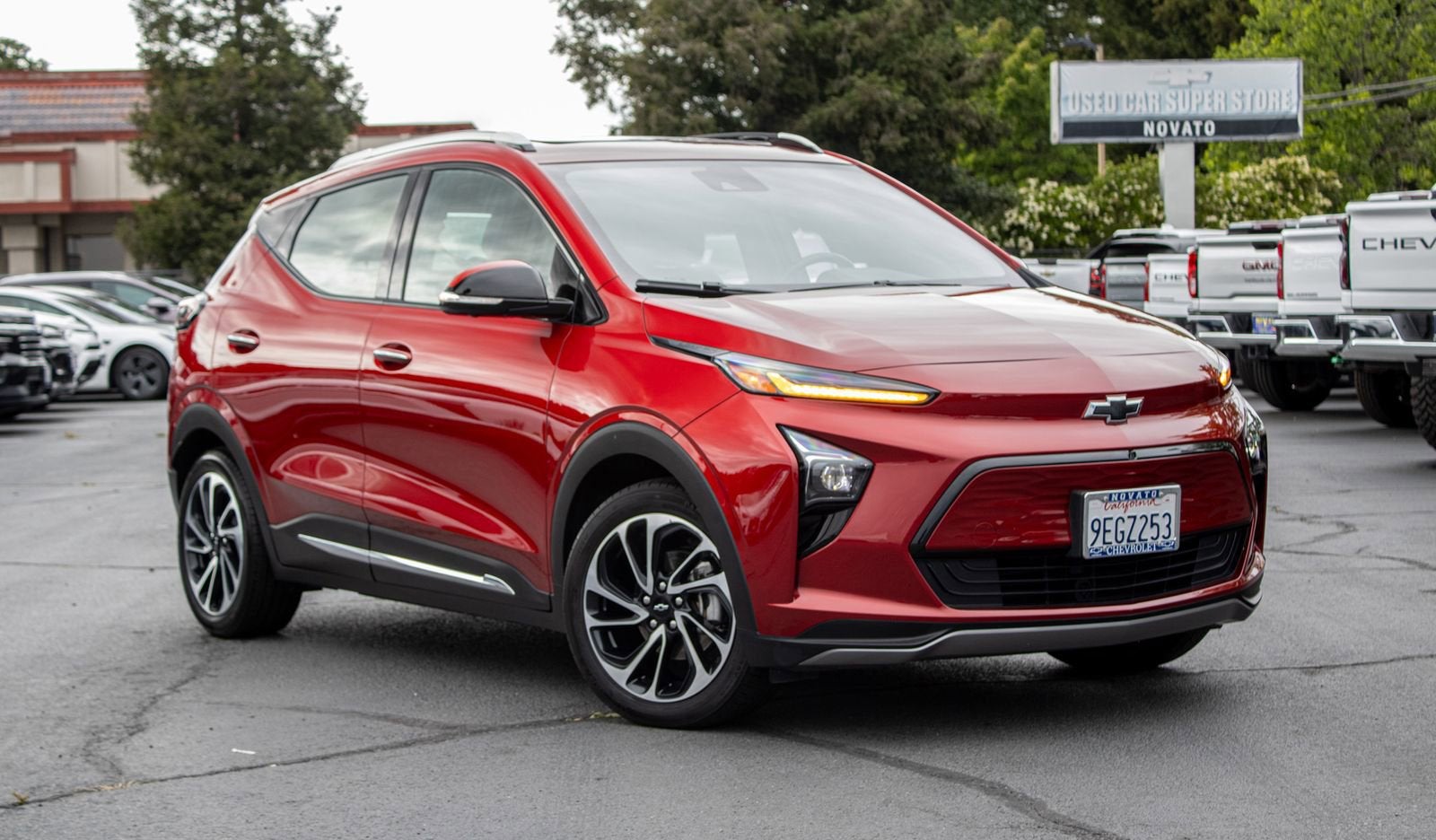 Used 2022 Chevrolet Bolt EUV Premier with VIN 1G1FZ6S04N4108128 for sale in Novato, CA