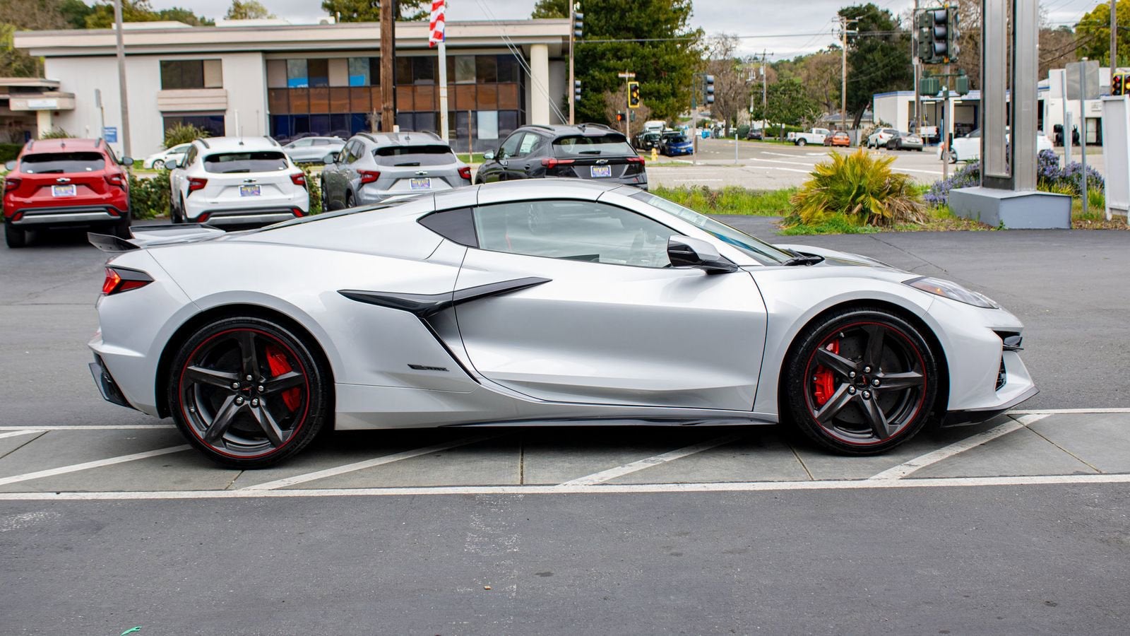 2026 Chevrolet Corvette E-Ray 2LZ