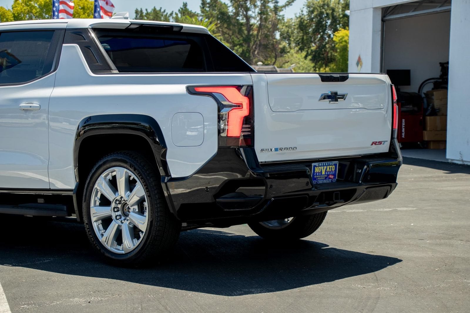 2026 Chevrolet Silverado EV RST Stars and Steel Edition - Max Range