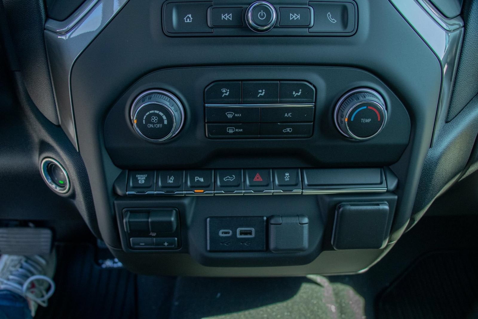 2026 Chevrolet Silverado 3500 HD WT DRW