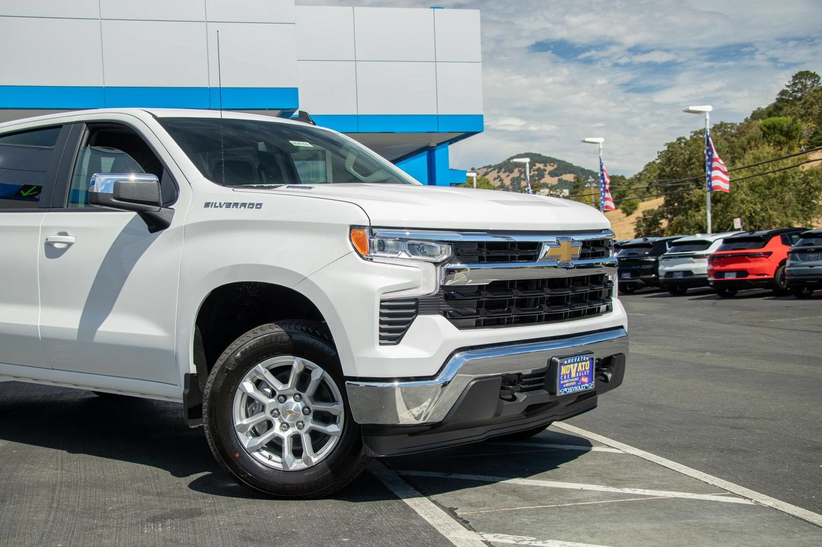 2026 Chevrolet Silverado 1500 LT (2FL)