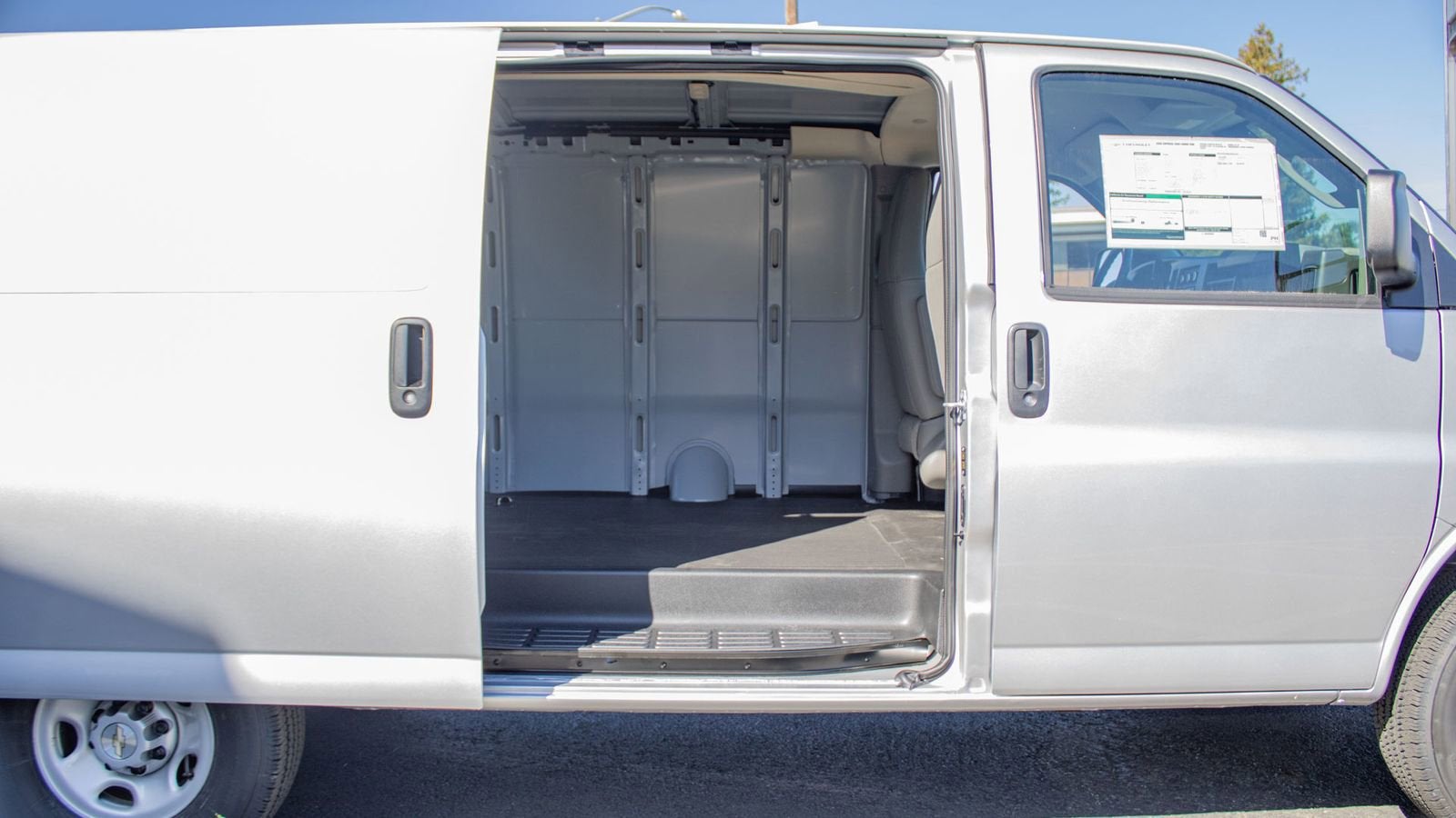 2026 Chevrolet Express Cargo WT