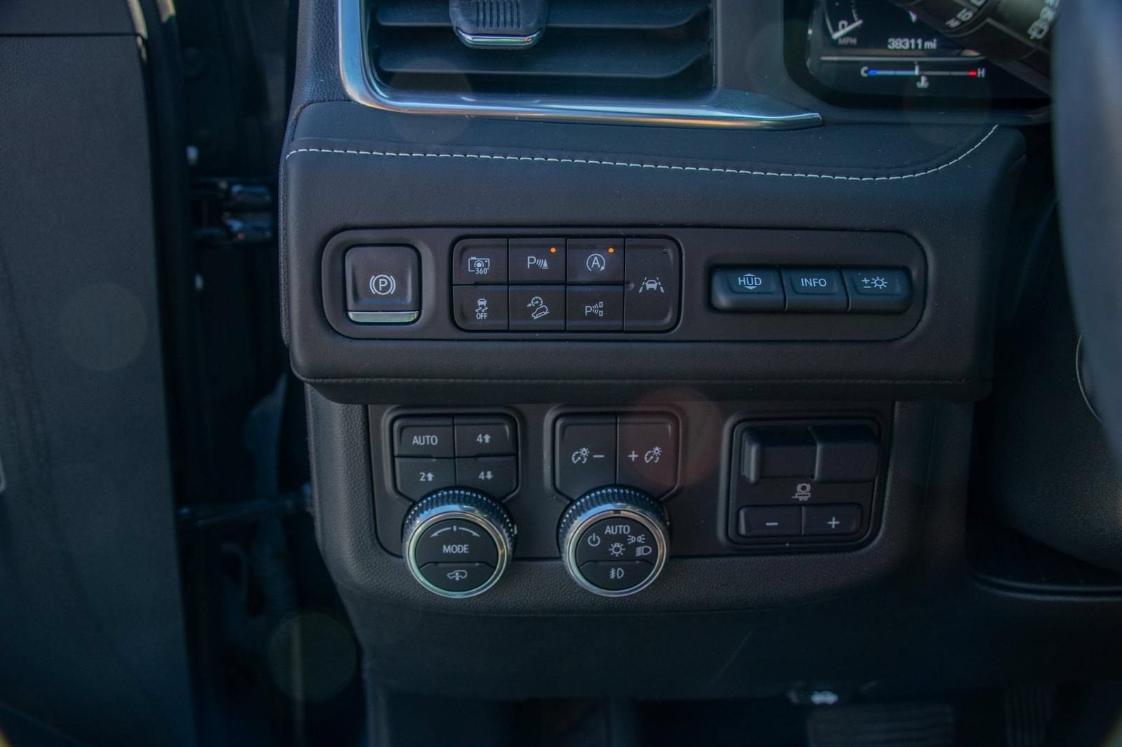 2024 GMC Yukon XL Denali Ultimate