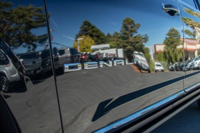 2024 GMC Yukon XL Denali Ultimate