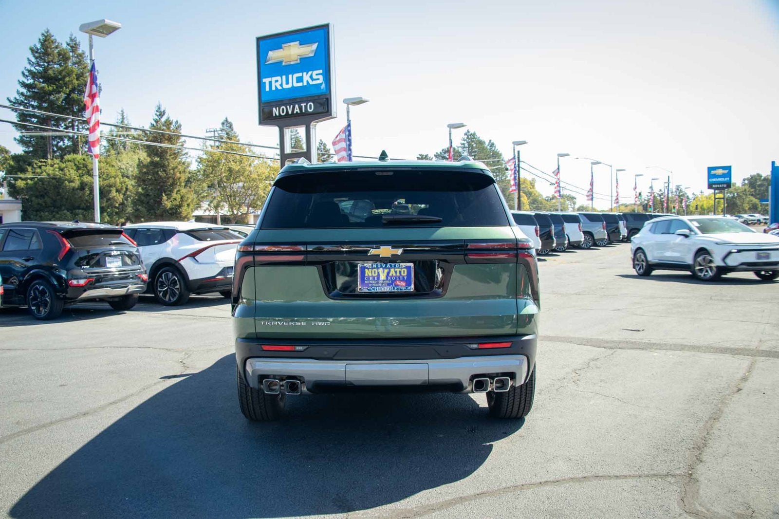 2027 Chevrolet Traverse LT - Photo 10