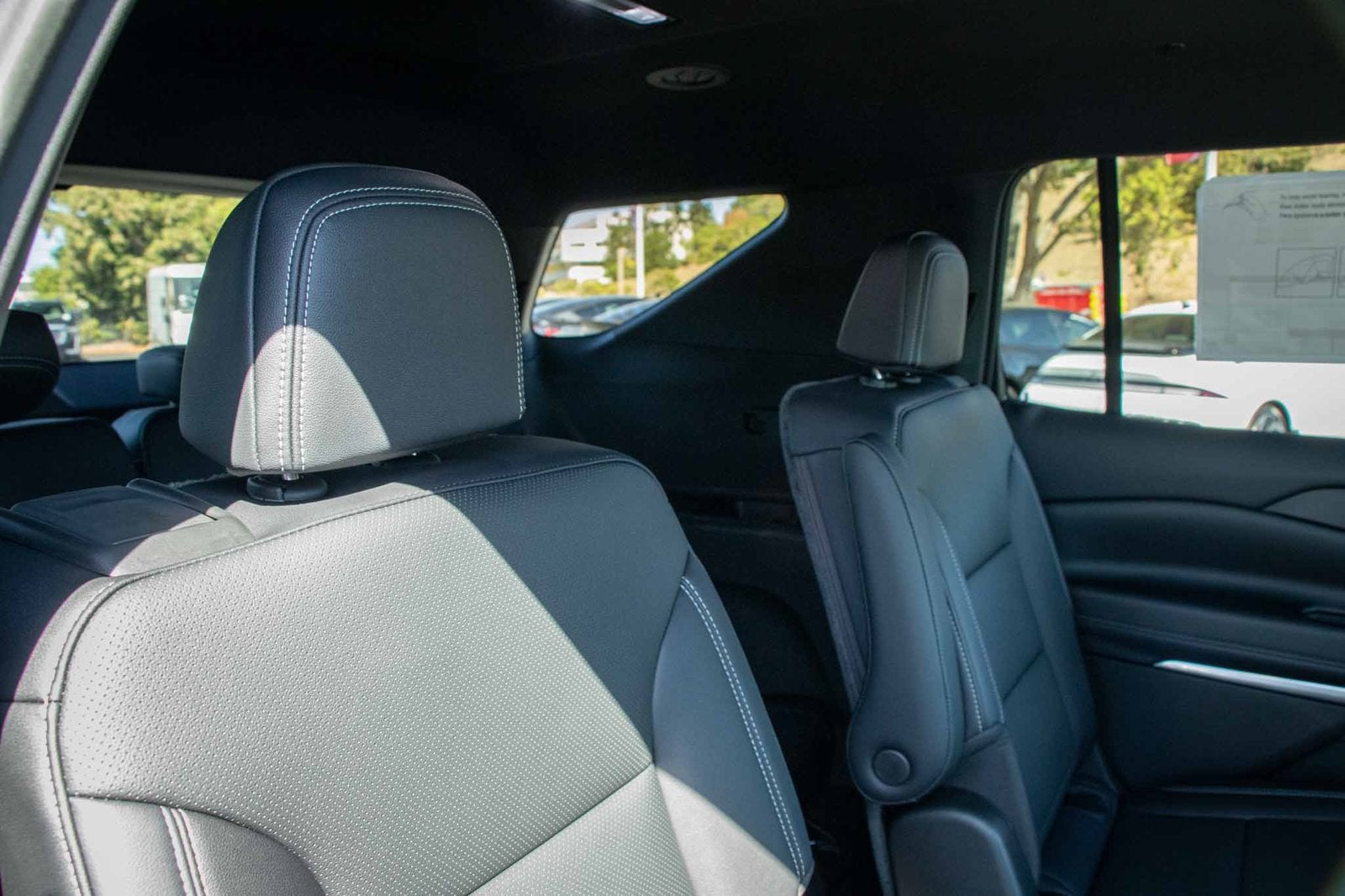 2027 Chevrolet Traverse LT - Photo 29