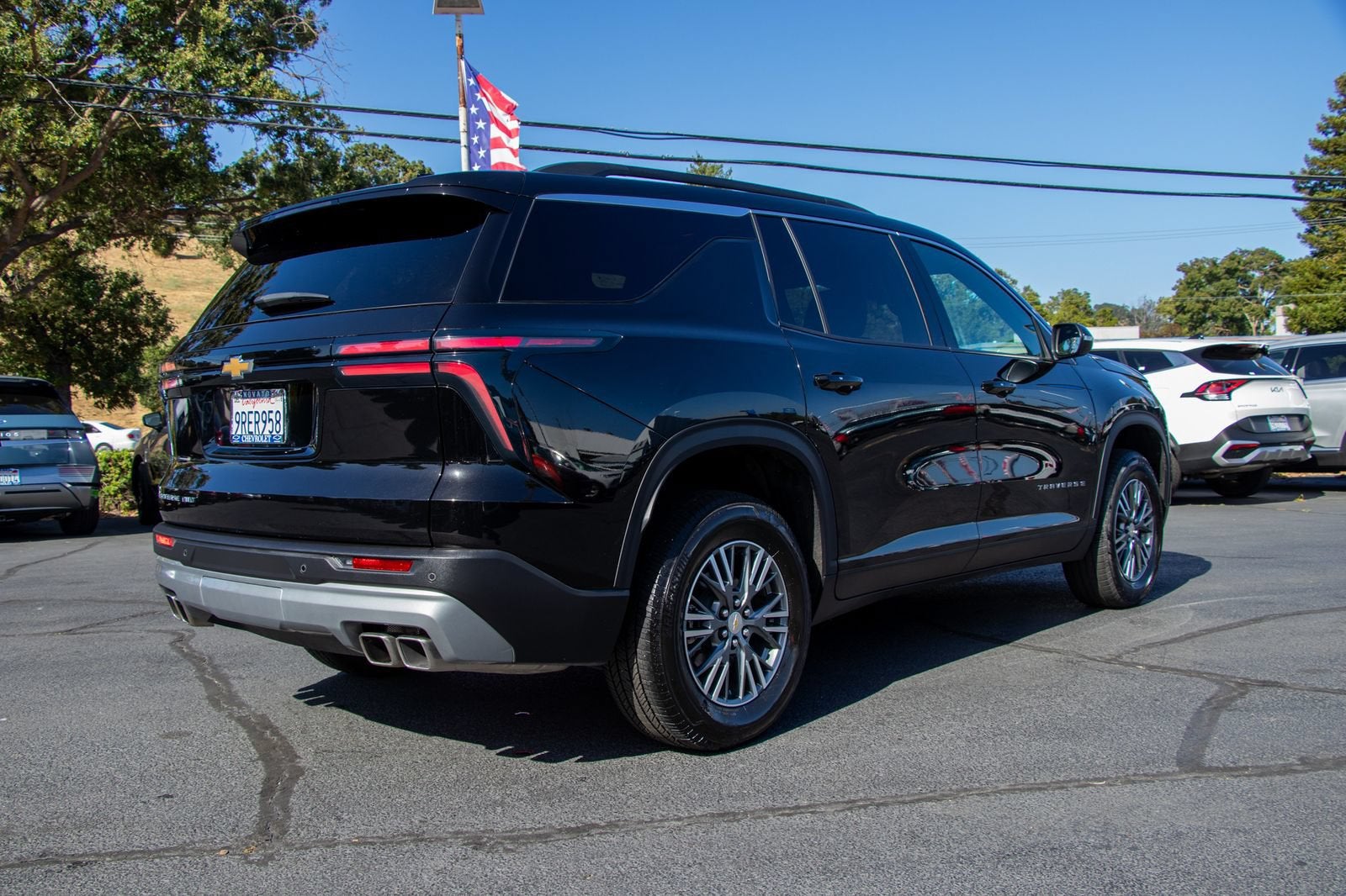 2025 Chevrolet Traverse LT