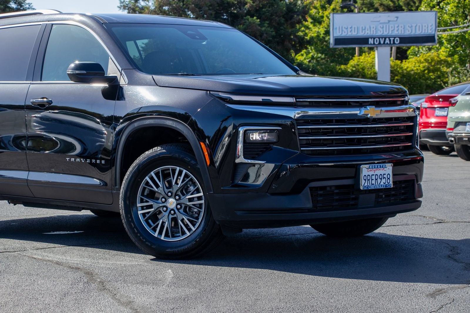 2025 Chevrolet Traverse LT