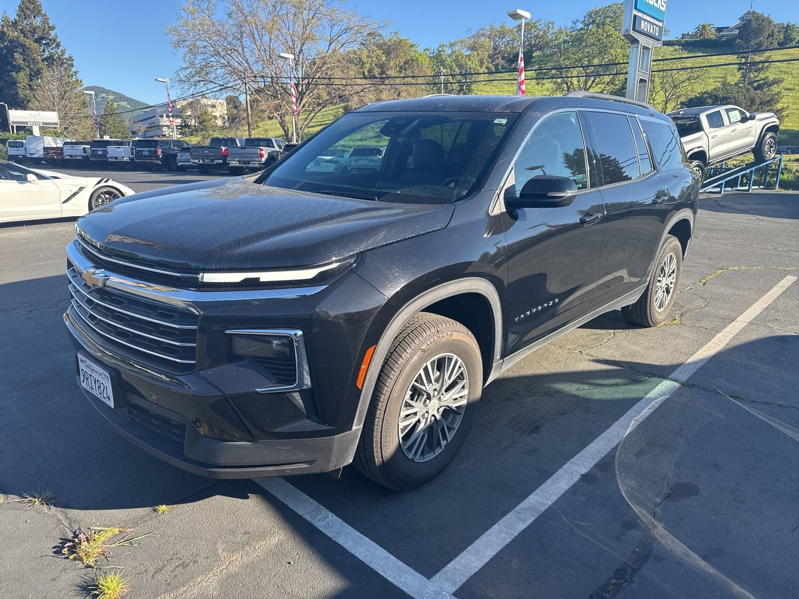 2025 Chevrolet Traverse LT