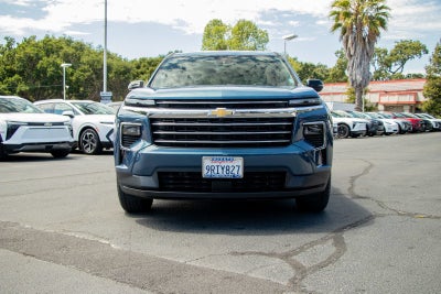 2025 Chevrolet Traverse LT