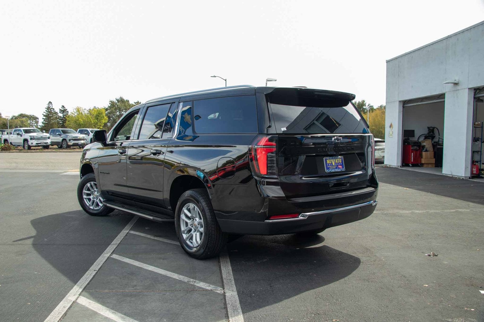 2026 Chevrolet Suburban LS