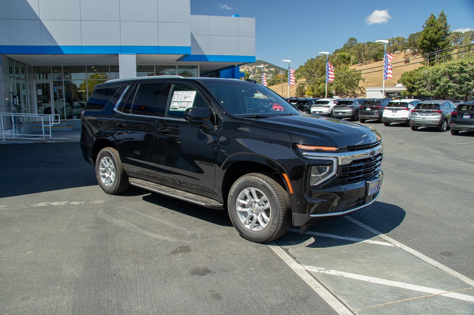 2026 Chevrolet Tahoe LS