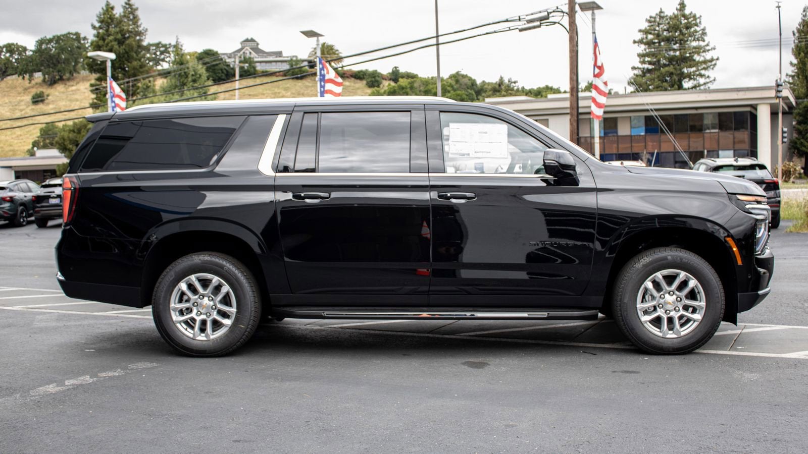 2026 Chevrolet Suburban LT