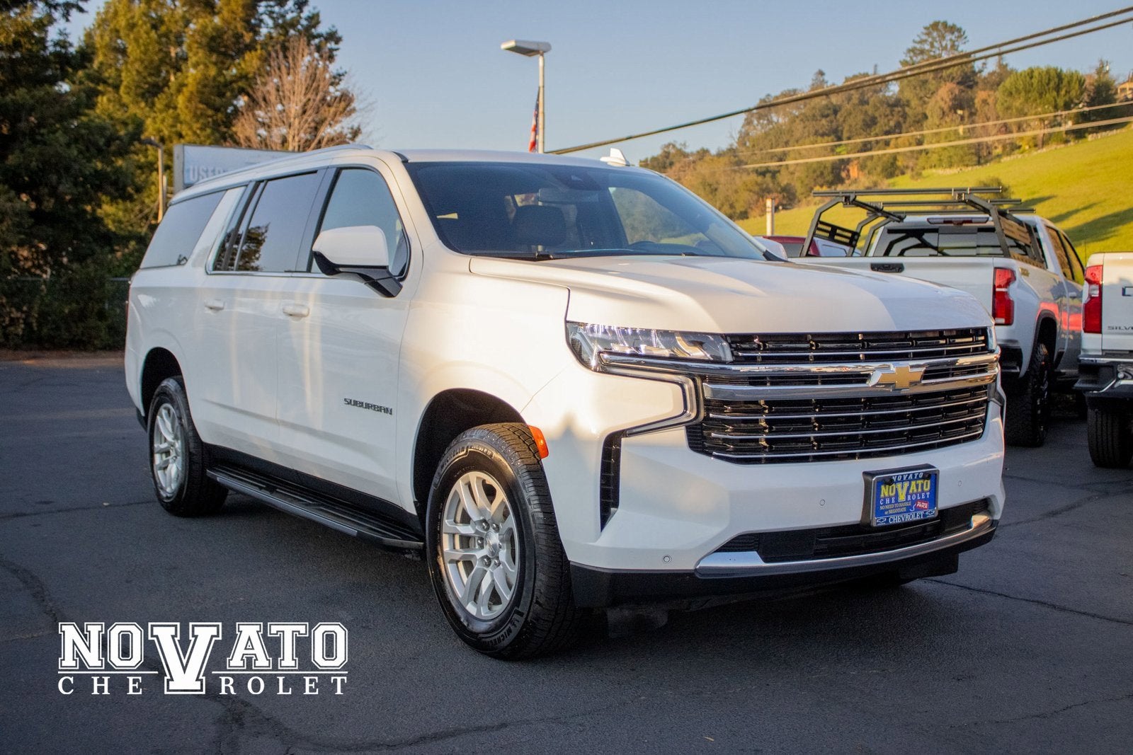 2023 Chevrolet Suburban LT
