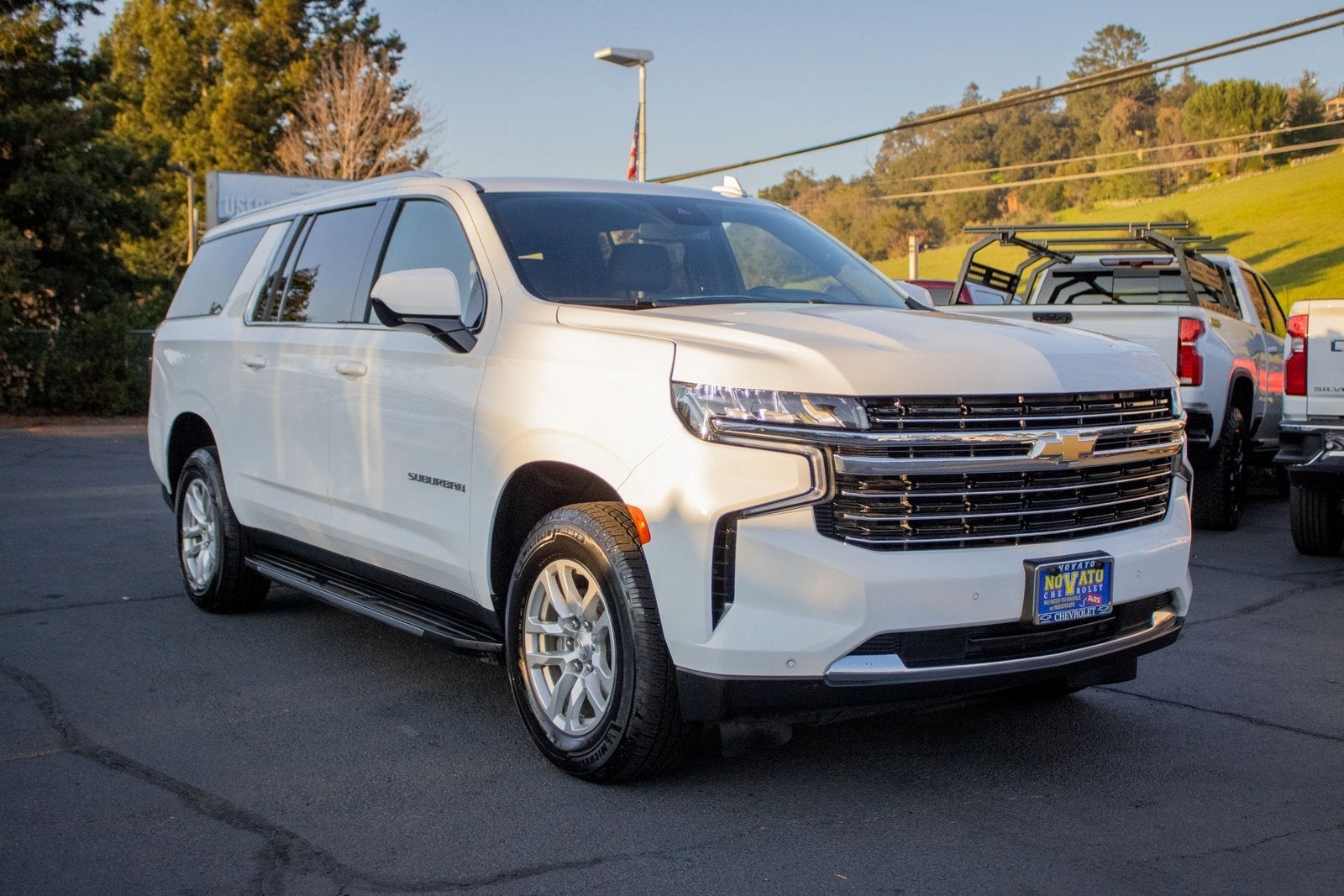 2023 Chevrolet Suburban LT