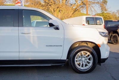 2023 Chevrolet Suburban LT