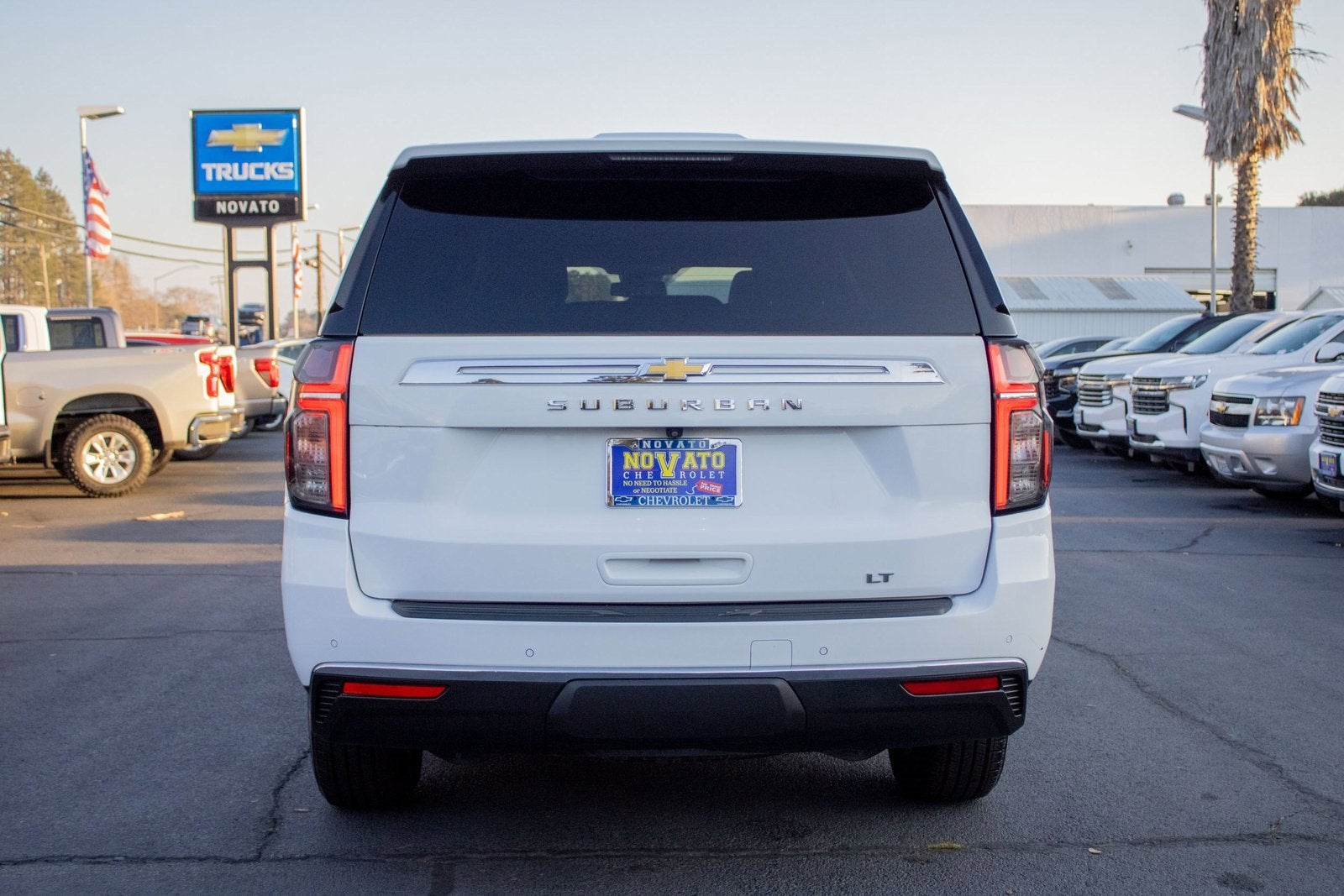 2023 Chevrolet Suburban LT