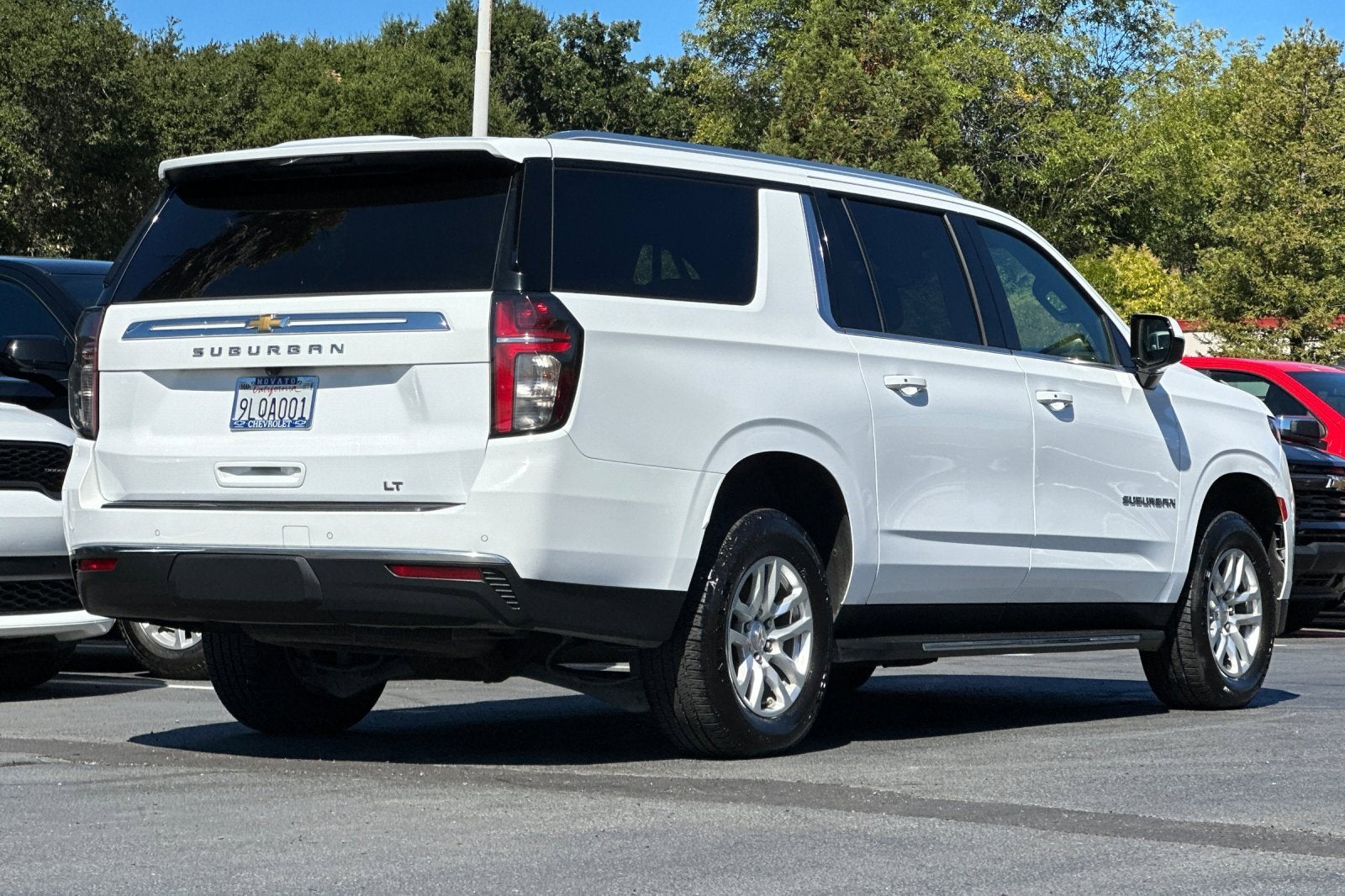 2024 Chevrolet Suburban LT