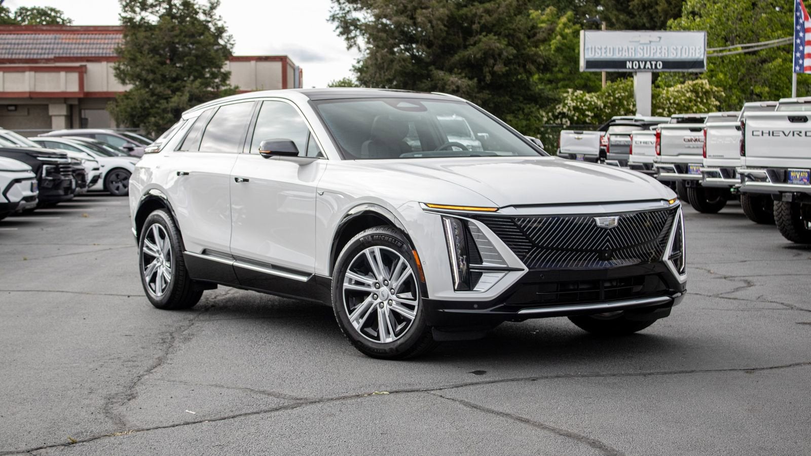 Used 2024 Cadillac LYRIQ Tech with VIN 1GYKPMRK9RZ111777 for sale in Novato, CA