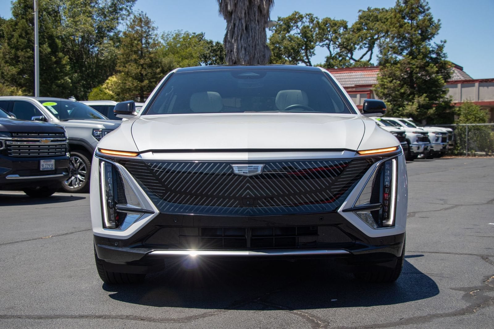 2024 Cadillac LYRIQ Luxury 1