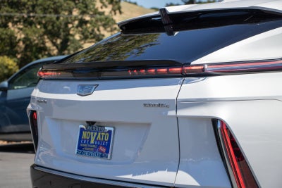 2024 Cadillac LYRIQ Luxury 1